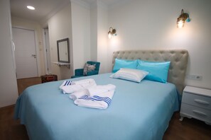 أغطية فراش متميزة ومكواة/لوح كي وواي فاي مجانًا وملاءات أسرّة