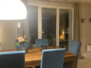 Dineren