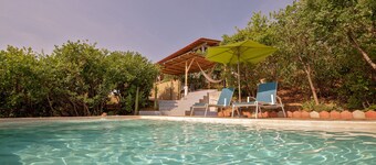 A beautiful loft in nature but close to the city, with pool /streamer