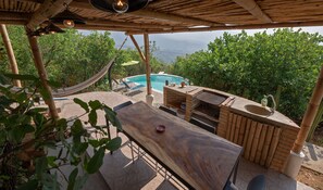 Outdoor dining - Utopia Casa Horizonte: a house with a view, and all you need.   (Oaxaca de Juarez)