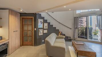 Smart TV, futbolito, estéreo, impresora