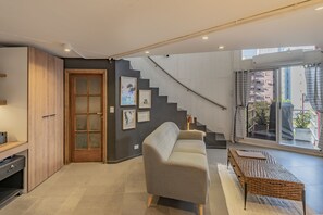 Smart-TV, fotballspill, stereoanlegg og printere