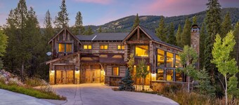 The Timber Lodge at Copper Mountain private hot tub!