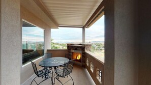 Outdoor dining - Red Cliff Sunset Views | 3-Bed Third-Floor Retreat (Hurricane)