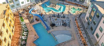 Red Cliff Sunset Views | 3-Bed Third-Floor Retreat