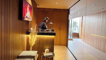 Khu tiếp tân spa