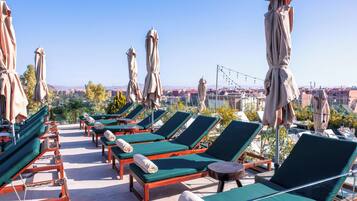 Rooftop pool