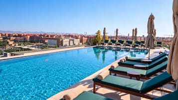 Rooftop pool