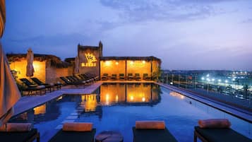 Rooftop pool