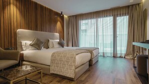 Superior Room | 1 bedroom, premium bedding, minibar, in-room safe
