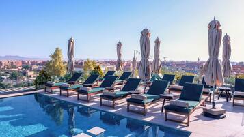 Rooftop pool