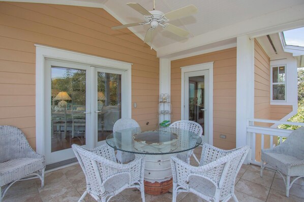 Khu ẩm thực ngoài trời