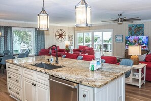 Cabin, Multiple Beds, Balcony, Ocean View | Interior