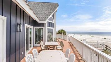 House, Multiple Beds, Balcony, Ocean View | Outdoor dining