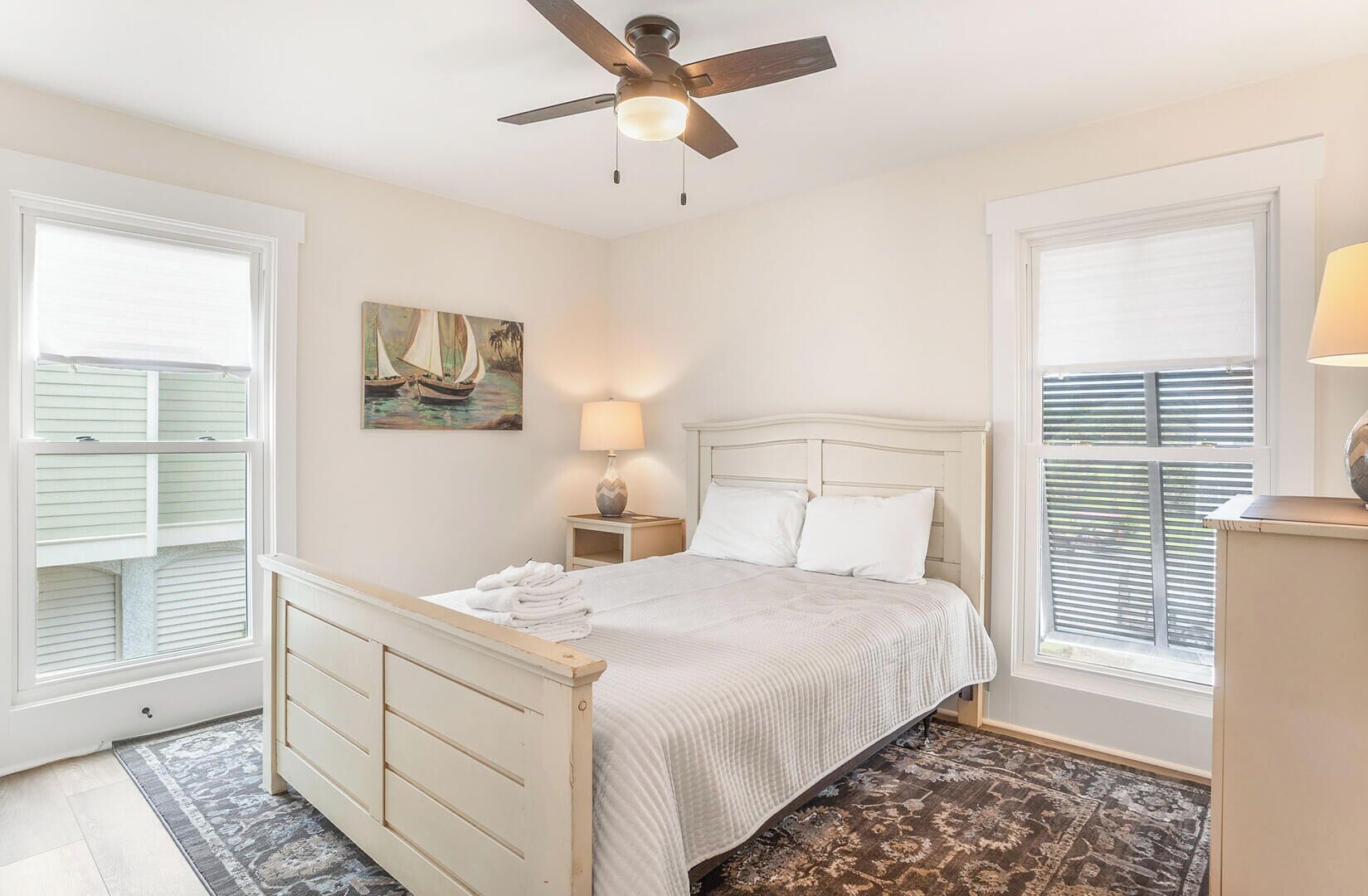 5 bedrooms, individually decorated, individually furnished, bed sheets