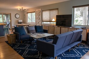 House, Multiple Beds, Kitchen | Living room - 854 Marsh Dunes (Fripp Island)