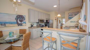 House, Multiple Beds, Balcony | Private kitchen | Coffee/tea maker