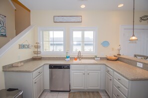 House, Multiple Beds, Balcony | Private kitchen | Coffee/tea maker