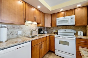 Fridge, cookware/dishes/utensils