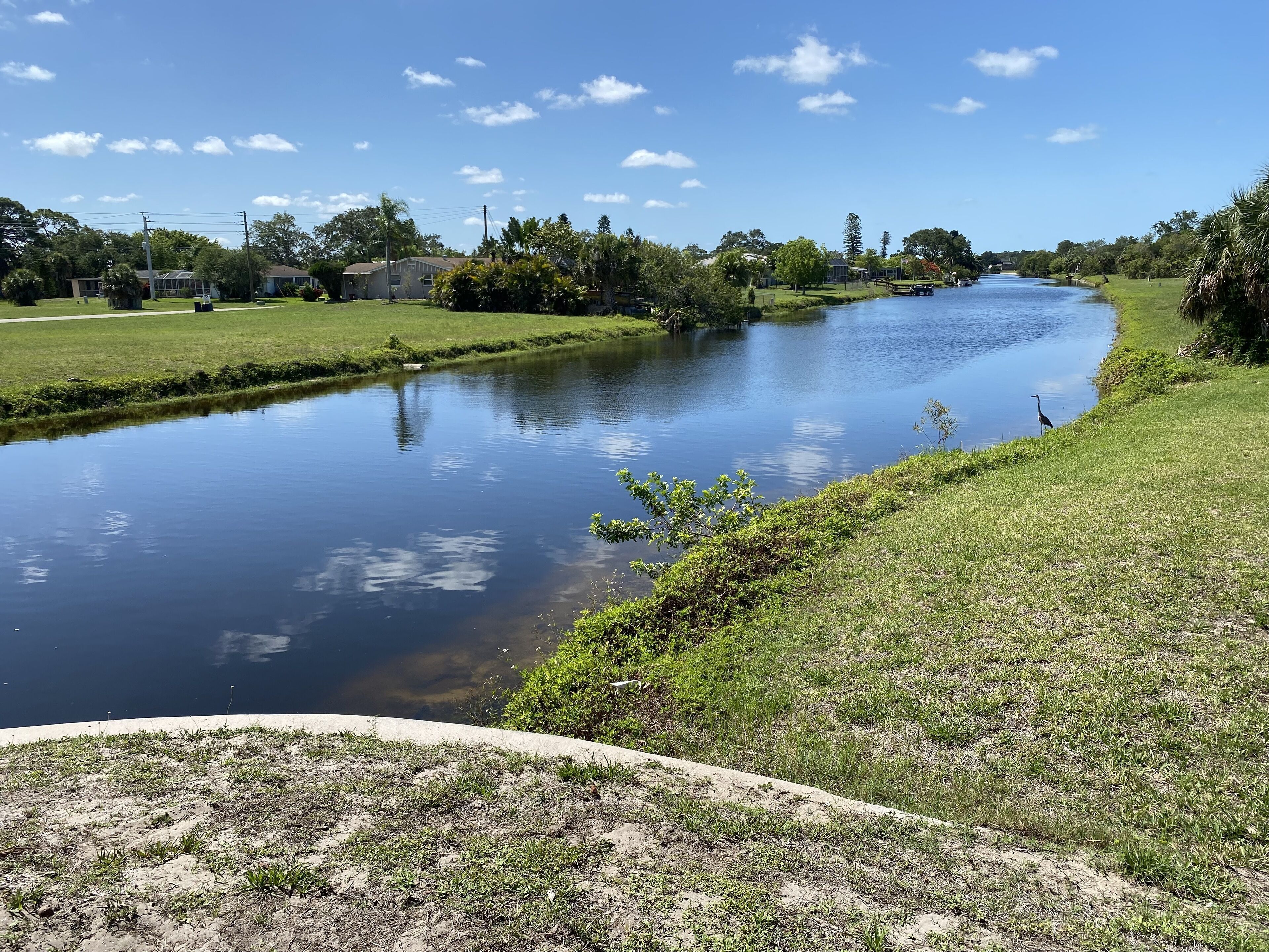 Villa in Rotonda West with huge screened lanai and canal view