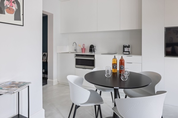 Suite Blanc de Noirs