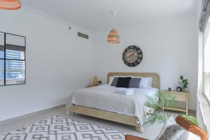 Huoneisto, esteetön, oma kylpyhuone (Modern-Luxury-Beach) | 2 makuuhuonetta
