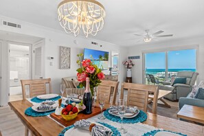 Dining - 716 Stunning Gulf Views ~ Weekend at the Beach ~ Pools & More ~ Book July 12th (Destin)