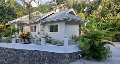 Le Chant de Merle Holiday home - House for Family and Friends