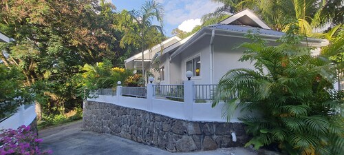 Le Chant de Merle Holiday home - House for Family and Friends