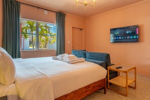 1 bedroom, desk, iron/ironing board, WiFi