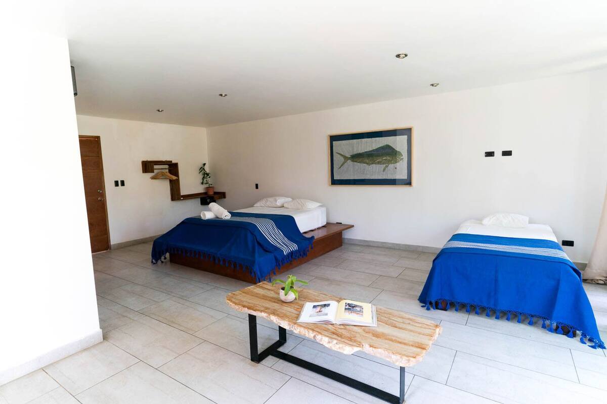 Comfort Triple Room | WiFi (free), bed sheets