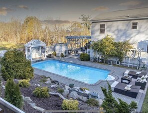 Outdoor pool, a heated pool