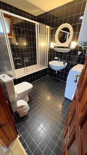 Towels, soap, toilet paper