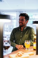 Alimentos y bebidas