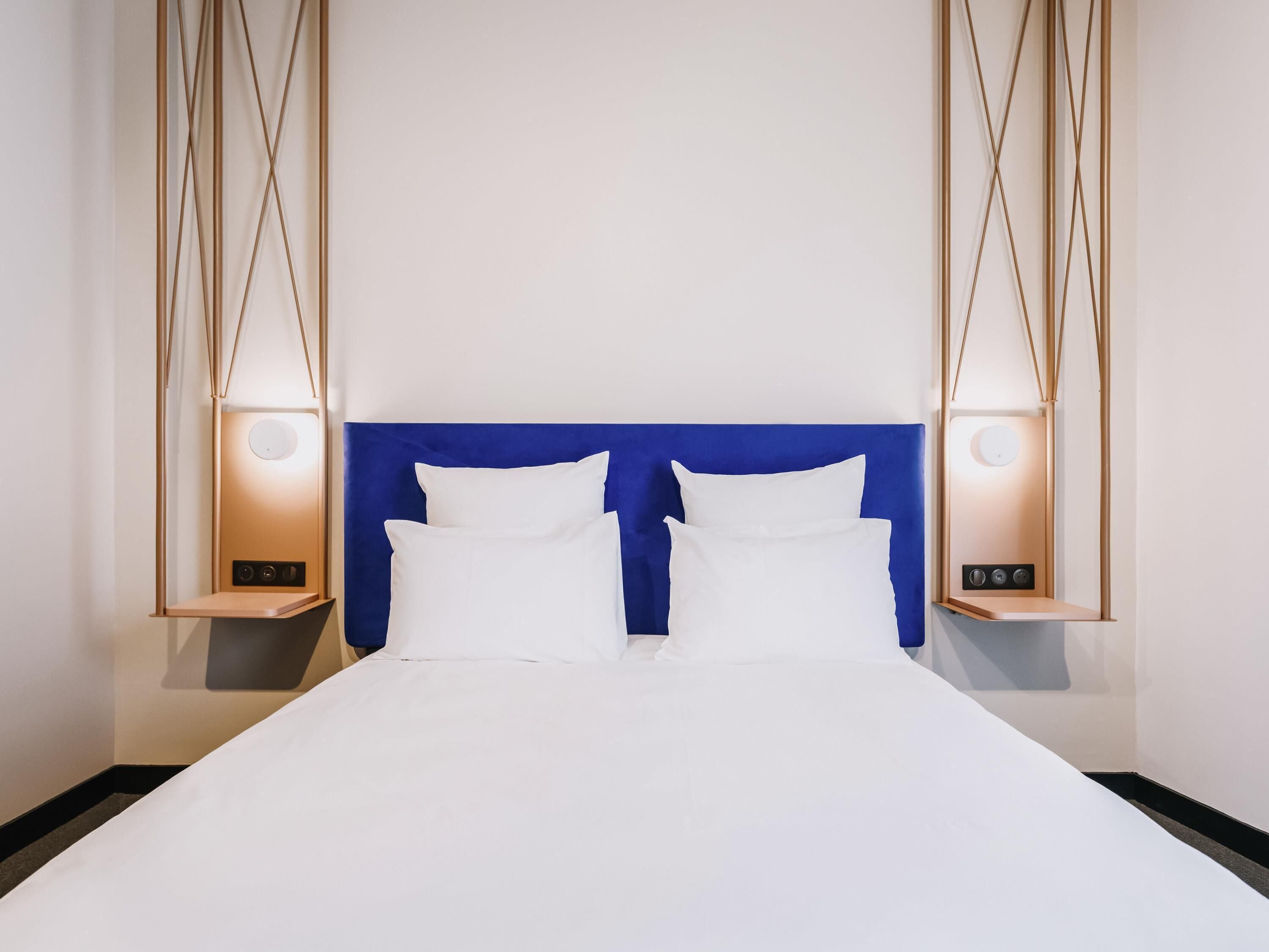 Standard Room, 1 Double Bed | Minibar, in-room safe, desk, soundproofing