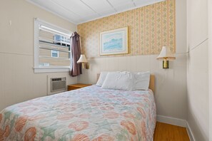 2 Bedroom Suite with Kitchenette (2 Double Beds)