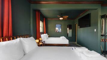 1 soverom, skrivebord, strykejern/-brett og wi-fi