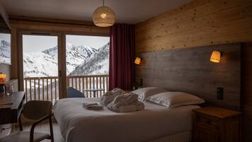 Premium bedding, soundproofing, free WiFi, bed sheets