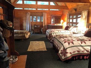 3 عدّة غرف نوم وواي فاي وملاءات أسرّة