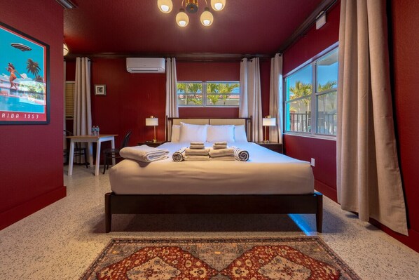 1 bedroom, desk, iron/ironing board, WiFi