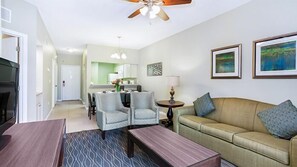 TV - Diamond Resorts Alhambra at Poinciana - 2 Bedroom Lockoff (Kissimmee)