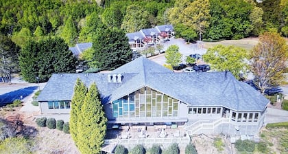 Kingwood Country Club & Golf Resort Home - 2 bdrm/2.5 bath