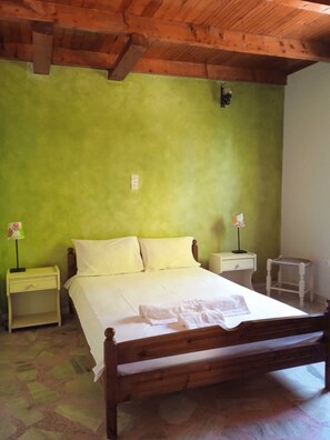 3 Schlafzimmer, Bügeleisen/Bügelbrett, Bettwäsche