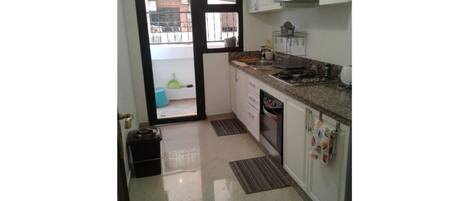 Fridge, microwave, oven, coffee/tea maker