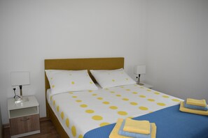 2 Schlafzimmer, Bügeleisen/Bügelbrett, WLAN, Bettwäsche