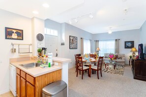 Interior - 2614 LC - Seven Dwarfs - Amazing 4 Bed Townhome (Kissimmee)