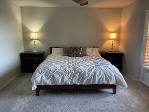 4 bedrooms, WiFi - 4BR 2BA house with a beautiful view (Mineral Wells)