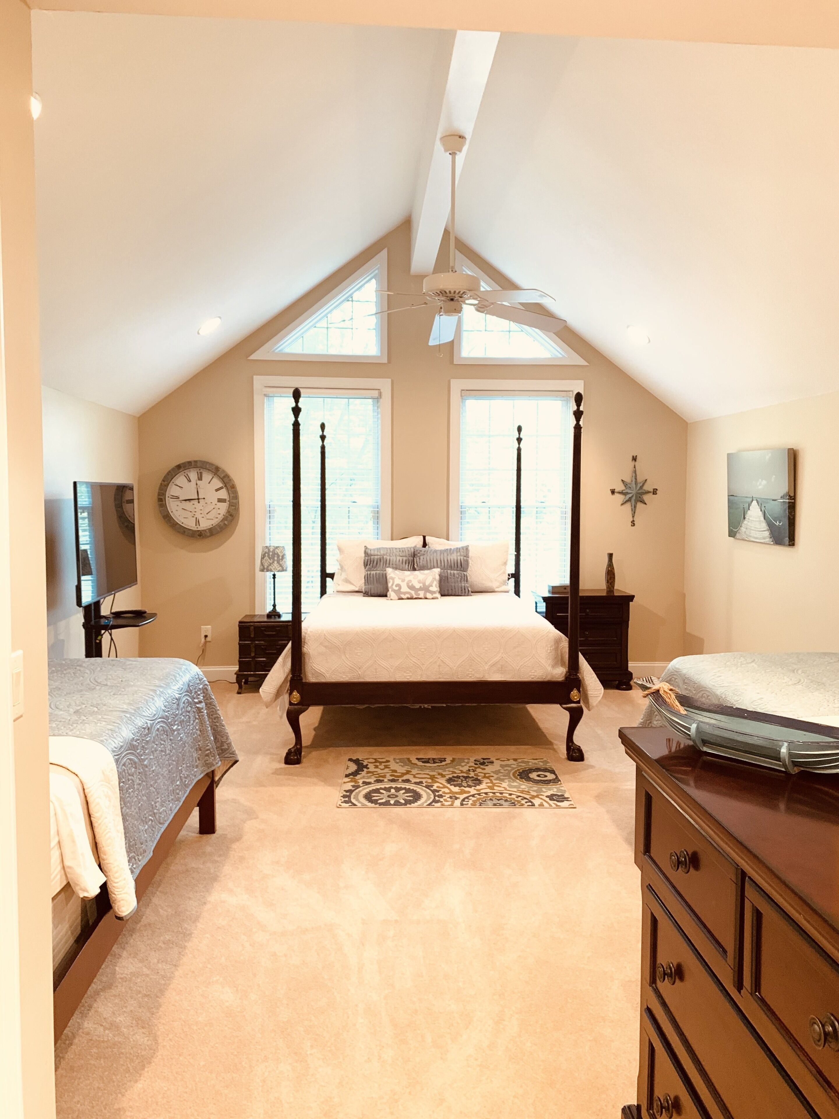 4 camere, ferro/asse da stiro, Wi-Fi gratuito, lenzuola