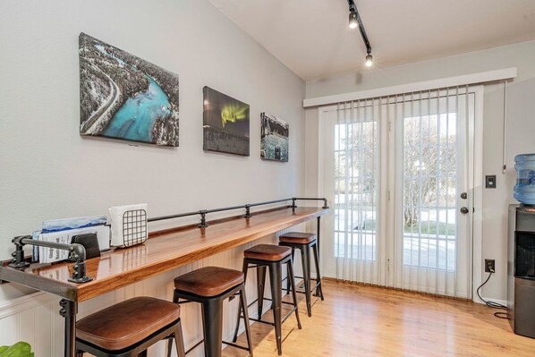 المنشأة من الداخل