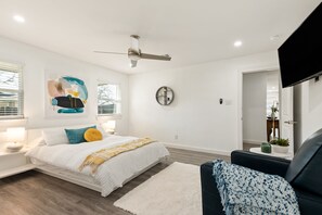 5 bedrooms, desk, iron/ironing board, travel cot